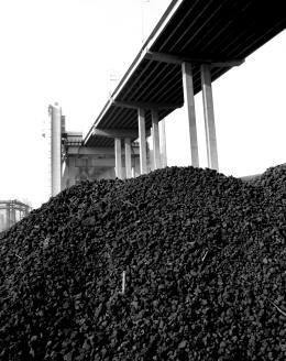 越南鋼廠啟動(dòng)“鐵礦石換焦煤”貿(mào)易新模式，中越經(jīng)貿(mào)合作再添新篇章